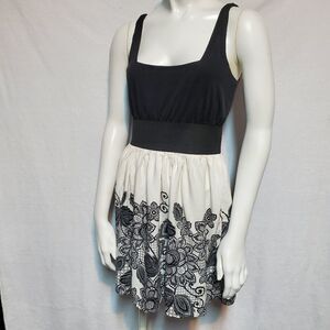 A-List Black & White Floral Dress (Medium)